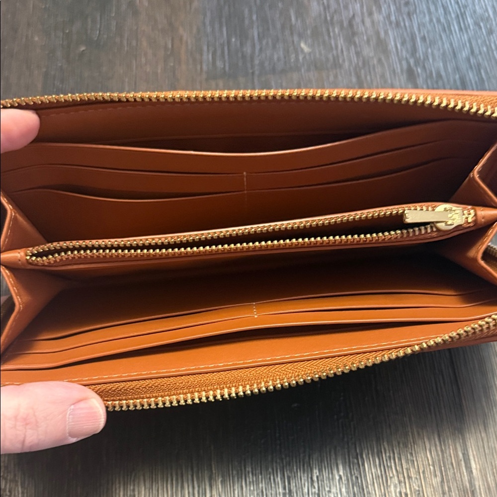 Coach Wallet in Signature Jacquard - Picture 2 of 5